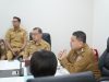 Wali Kota Makassar, Munafri Arifuddin, menerima audiensi manajemen PT Margamas Indah Development, pengelola Mall Panakkukang dan Myko Hotel, di Balai Kota Makassar, Selasa (26/8/2025). Pertemuan tersebut membahas rencana pengembangan kawasan Mall Panakkukang yang dinilai membutuhkan arahan pemerintah kota demi menjaga keteraturan pembangunan.