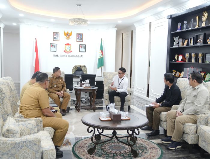 Wali Kota Makassar, Munafri Arifuddin, menyambut baik program pemetaan karakter berbasis genetik dan parenting berkelanjutan yang ditawarkan Lembaga BrainEvo Indonesia. Program ini dinilai mampu mendukung pengembangan siswa menuju terwujudnya SDM unggul Indonesia Emas 2045.