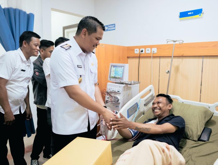 Pemerintah Kabupaten Bantaeng kembali menunjukkan komitmennya dalam meningkatkan kualitas layanan kesehatan. RSUD Prof. Dr. H. M. Anwar Makkatutu segera menghadirkan fasilitas terbaru berupa teknologi Laser Hemorrhoidoplasty (LHP), prosedur modern untuk penanganan wasir.