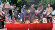 Pemerintah Kota Parepare menegaskan komitmennya dalam mendukung penegakan hukum dan keadilan. Hal ini disampaikan Wakil Wali Kota Parepare, Hermanto, saat mewakili Wali Kota Tasming Hamid dalam acara pemusnahan barang rampasan di halaman Kantor Kejaksaan Negeri (Kejari) Parepare, Kamis (28/8/2025).