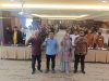 Ketua Komisi B DPRD Kota Makassar, Ismail, SH, menegaskan komitmennya untuk mengawal pengembangan pasar tradisional di tengah gempuran ritel modern dan toko waralaba yang kian menjamur. Hal tersebut disampaikan dalam Sosialisasi Peraturan Daerah (Perda) bersama komunitas “Sahabat Ismail” di Hotel Grand Maleo, Jln. Pelita Raya, Makassar.