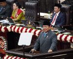 Presiden RI Prabowo Subianto mengirimkan pesan tegas kepada kelompok kaya yang memiliki kekuasaan di Indonesia. Dalam pidato kenegaraan perdananya di Sidang Tahunan MPR, ia menegaskan bahwa selama dirinya memimpin, tidak ada pihak yang bisa bertindak semena-mena.
