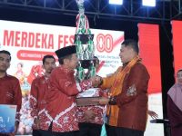 Wali Kota Makassar, Appi hadiri Pesta Rakyat Kecamatan Tamalanrea sebagai bagian dari rangkaian perayaan HUT ke-80 Proklamasi Kemerdekaan Republik Indonesia, Selasa malam 26 Agustus 2025.