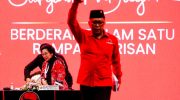 Pengamat politik dari **Citra Institute, Efriza, menilai keputusan Ketua Umum PDI Perjuangan **Megawati Soekarnoputri merangkap jabatan sebagai Sekretaris Jenderal (Sekjen) periode 2025–2030 bukanlah langkah teknis semata, melainkan menyimpan pesan politik yang kuat dan mengindikasikan evaluasi terhadap kepemimpinan Hasto Kristiyanto.
