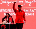 Penunjukan kembali Hasto Kristiyanto sebagai Sekretaris Jenderal (Sekjen) PDI Perjuangan menuai sorotan publik. Direktur Riset Trust Indonesia, Ahmad Fadhli, menilai keputusan Megawati Soekarnoputri ini menjadi bukti bahwa Hasto adalah sosok spesial di mata Ketua Umum PDIP tersebut.