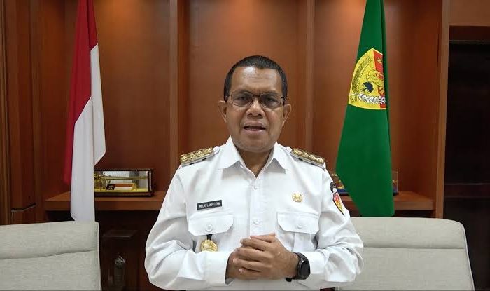 Gubernur Nusa Tenggara Timur (NTT) Melki Laka Lena menyatakan siap membantu Sersan Mayor Christian Namo dan keluarganya untuk mendapatkan keadilan atas meninggalnya Prada Lucky Saputra Namo, yang diduga menjadi korban penganiayaan oleh seniornya.