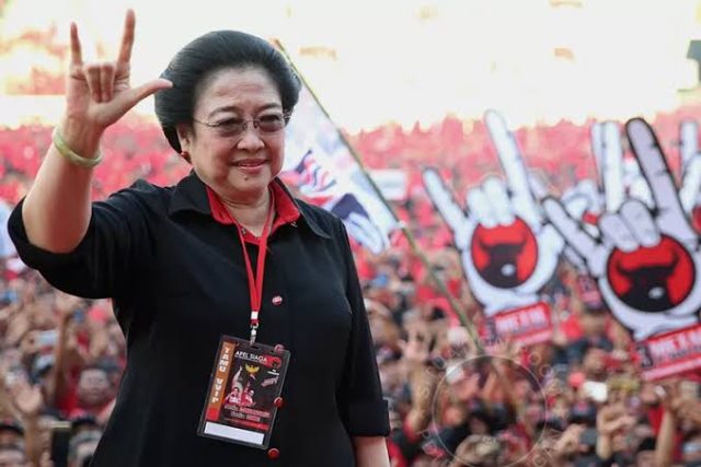 Ketua Dewan Kehormatan Partai Gerindra, Ahmad Muzani, mengapresiasi sikap Ketua Umum PDI Perjuangan, Megawati Soekarnoputri, yang menyatakan dukungan terhadap pemerintahan Presiden Prabowo Subianto. Menurut Muzani, pernyataan tersebut bukanlah yang pertama kali disampaikan Megawati dalam berbagai forum pertemuan sebelumnya.