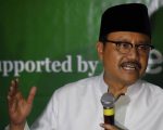 Menteri Sosial Saifullah Yusuf (Gus Ipul) menegaskan pemerintah terus memperbarui Data Tunggal Sosial Ekonomi Nasional (DTSEN) agar penyaluran bantuan sosial (bansos) benar-benar tepat sasaran. Langkah ini sejalan dengan arahan Presiden Prabowo Subianto yang menargetkan kemiskinan ekstrem di Indonesia turun menjadi nol persen.