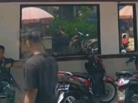 Upaya penggeledahan oleh penyidik Polda Metro Jaya di rumah pribadi Jaksa Agung Muda Tindak Pidana Khusus (Jampidsus) Febrie Adriansyah di kawasan Jakarta Selatan pada Jumat, 1 Agustus 2025. memicu kontroversi. Kejaksaan Agung menilai tindakan tersebut tidak sesuai dengan prosedur hukum acara yang berlaku.