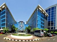 Pertumbuhan ekonomi Indonesia pada kuartal II-2025 mencatat kejutan. Badan Pusat Statistik (BPS) mengumumkan Produk Domestik Bruto (PDB) tumbuh sebesar 5,12% secara tahunan (year-on-year/yoy), melampaui berbagai proyeksi yang sebelumnya memperkirakan pertumbuhan berada di bawah 5%.