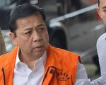 Terpidana kasus korupsi proyek KTP elektronik (e-KTP) sekaligus mantan Ketua DPR RI, Setya Novanto (Setnov), resmi menghirup udara bebas bersyarat dari Lapas Sukamiskin, Bandung, pada Sabtu (16/8/2025).