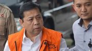 Terpidana kasus korupsi proyek KTP elektronik (e-KTP) sekaligus mantan Ketua DPR RI, Setya Novanto (Setnov), resmi menghirup udara bebas bersyarat dari Lapas Sukamiskin, Bandung, pada Sabtu (16/8/2025).