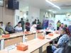 Wali Kota Makassar, Munafri Arifuddin, didampingi Ketua TP PKK Kota Makassar, Melinda Aksa, meninjau program Corporate Social Responsibility (CSR) Pertamina Integrated Terminal Makassar di Kecamatan Ujung Tanah, Minggu (7/9/2025). Program ini berfokus pada pengembangan urban farming dan pengelolaan sampah berbasis masyarakat melalui kelompok Biourban.