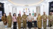 Suasana hangat terlihat di Balai Kota Makassar saat Wali Kota Munafri Arifuddin menerima kunjungan silaturahmi Konsulat Jenderal (Konjen) Filipina, Marry Jennifer Dominggo Dingal, Senin (8/9/2025). Pertemuan tersebut menjadi momentum penting untuk memperkuat hubungan bilateral, khususnya di bidang perdagangan, pariwisata, hingga pengembangan sumber daya manusia.