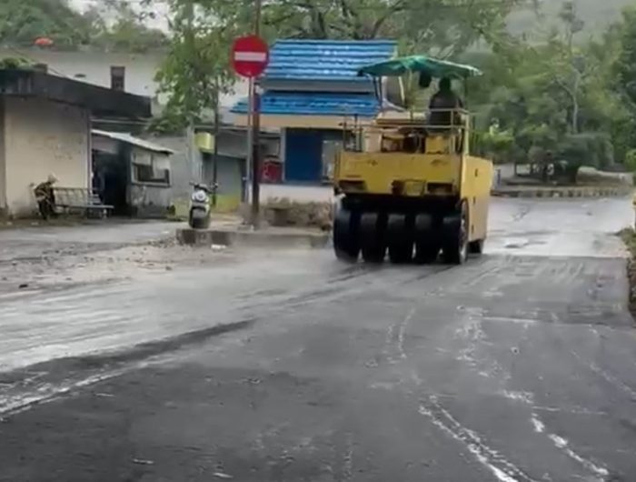 Ketua Panitia Pelaksana Road Race Kejuaraan Provinsi (Kejurprov) Sulawesi Selatan Putaran 3, Firman, menegaskan bahwa pengaspalan di areal Terminal Lumpue yang disulap menjadi sirkuit balap murni hasil swadaya panitia bersama partisipasi sejumlah pihak pendukung kegiatan.