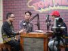 Sekretaris Daerah Provinsi Sulawesi Selatan, Jufri Rahman, menegaskan bahwa peran radio tetap abadi di tengah derasnya arus teknologi informasi.