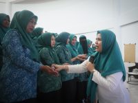 Tim Penggerak PKK Kota Makassar mendorong kader PKK, Kepala Seksi (Kasi) Kebersihan, dan penyuluh Dinas Perikanan dan Peternakan untuk menjadi agen perubahan dalam menjaga kebersihan dan lingkungan.