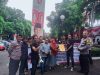 Koalisi Mahasiswa Nusa Tenggara Barat (KM NTB–Jakarta) kembali menggelar aksi demonstrasi di depan Kantor DPP Partai Gerindra, Jakarta, Rabu (17/9/2025). Aksi ini merupakan kali ketiga setelah sebelumnya mereka melakukan protes di depan Gedung Komisi Pemberantasan Korupsi (KPK) RI dan kantor pusat Partai Gerindra.