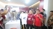 Pemerintah Kota Makassar kembali menunjukkan komitmen penuh dalam mendukung tim kebanggaan Sulawesi Selatan, PSM Makassar. Menjelang laga bergengsi kontra Persija Jakarta dalam lanjutan Liga Super Indonesia 2025/2026, Pemkot memberikan berbagai fasilitas demi memperkuat semangat juang Pasukan Ramang.