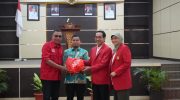 Rangkaian Dies Natalis ke-69 Unhas berlanjut di Kota Parepare melalui Pameran Expo Program Pengabdian kepada Masyarakat (PPMU). Bertempat di Rumah Jabatan Walikota Parepare, Senin (29/9). Expo ini menjadi momentum memperkuat kolaborasi Unhas dengan pemerintah daerah sekaligus memberikan manfaat langsung bagi masyarakat.
