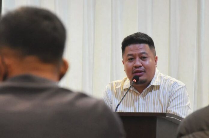 ketua komisi D DPRD makassar 696x460 1