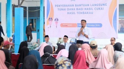 Bupati Uji Nurdin Serahkan Bantuan Langsung Tunai Kepada Warga Penerima Manfaat 13 1001505235