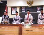 Wali Kota Parepare, Tasming Hamid, menegaskan pentingnya peran guru dalam memperkuat pendidikan karakter dan pembentukan adab peserta didik di era modern.