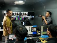 Gubernur Sulawesi Selatan, Andi Sudirman Sulaiman secara resmi membuka Gerakan Pangan Murah (GPM) serentak yang dilaksanakan di 24 kabupaten/kota se-Sulsel, Senin (13/10/2025).
