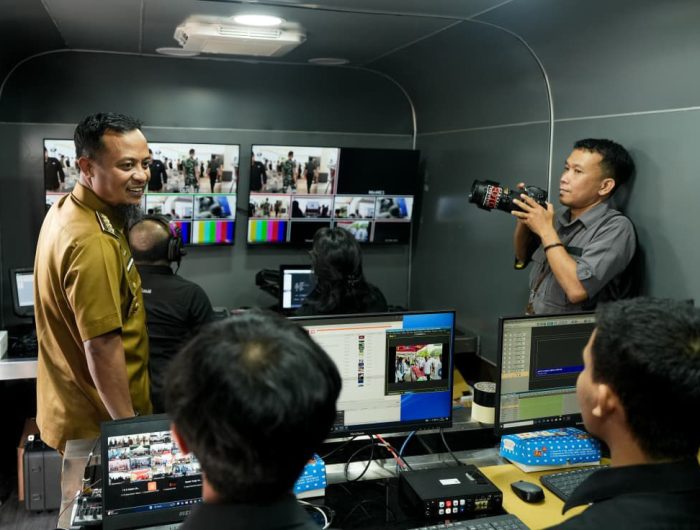 Gubernur Sulawesi Selatan, Andi Sudirman Sulaiman secara resmi membuka Gerakan Pangan Murah (GPM) serentak yang dilaksanakan di 24 kabupaten/kota se-Sulsel, Senin (13/10/2025).