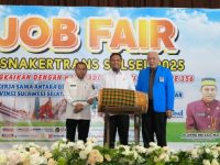 Gubernur Sulsel Ajak Dunia Usaha dan Pendidikan Bersinergi Tekan Pengangguran 23 IMG 20251016 WA0001 copy 640x384