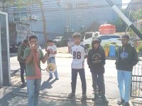 Puluhan mahasiswa yang tergabung dalam Garda Aktivis Mahasiswa Indonesia (GAKMI) menggelar aksi demonstrasi di depan Kantor Dinas Tanaman Pangan, Hortikultura, dan Perkebunan (TPHBUN) Provinsi Sulawesi Selatan serta Kejaksaan Tinggi (Kejati) Sulsel.