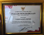 Pemerintah Kota Parepare menorehkan prestasi membanggakan di tingkat Provinsi Sulawesi Selatan. Kota ini meraih dua penghargaan dari Pemerintah Provinsi Sulsel atas capaian kinerja dalam dua kategori utama, yakni penurunan jumlah penduduk miskin ekstrem dan peningkatan kualitas lingkungan hidup.