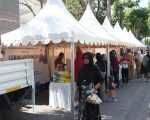 Tampak Warga Kelurahan Tamarunang berbelanja di Gerakan Pangan Murah Pemprov Sulsel.
