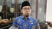 DPR RI Desak OIKN Perkuat Komunikasi Publik dan Kinerja, Tepis Isu “Ghost City” Ibu Kota Nusantara 14 Anggota Komisi II DPR RI, Muhammad Khozin, meminta Otorita Ibu Kota Nusantara (OIKN) memperkuat kinerja dan tata kelola komunikasi publik menyusul kritik dari sejumlah media asing yang menyebut pembangunan IKN berpotensi menjadi “ghost city” atau kota hantu.