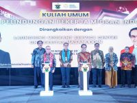 Aliyah Mustika Ilham Hadiri Launching Unhas Migrant Service Centre Bersama Menteri P2MI 21 0196a556 aee1 47e7 8097 ebb30af33091