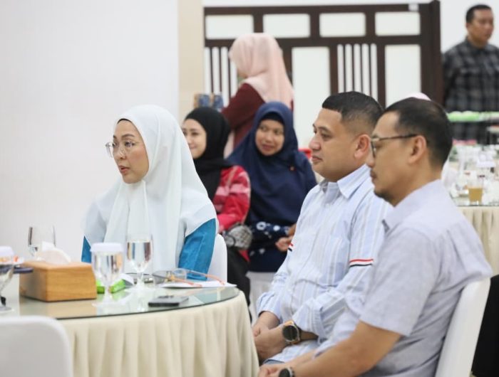 Potong Tumpeng di Rujab, Appi Ingatkan Efisiensi Anggaran: Jangan Sampai Hanya 20% yang Nyentuh Warga 13 51624f36 b329 4260 b36a f3f344747634