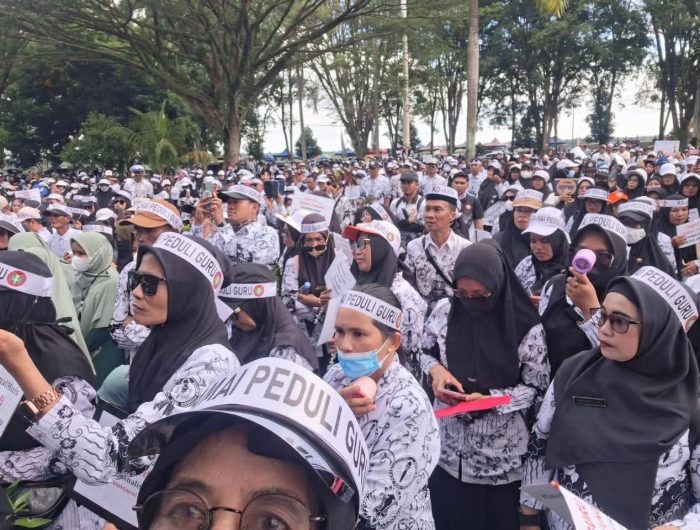 Dipecat Hanya Karena Bantu Rp20 ribu untuk Honorer, Guru di Luwu Utara Ajukan Grasi ke Prabowo 13 553a1bd7 c24e 4bca a51d 25f18dab5cc2