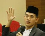 Ketua Majelis Ulama Indonesia (MUI) Bidang Fatwa, KH Asrorun Niam Sholeh, menyatakan bahwa seluruh mantan presiden Indonesia yang telah wafat layak dianugerahi gelar Pahlawan Nasional. Ia menilai, masing-masing presiden telah memberikan kontribusi besar bagi bangsa dan negara di masa kepemimpinannya.
