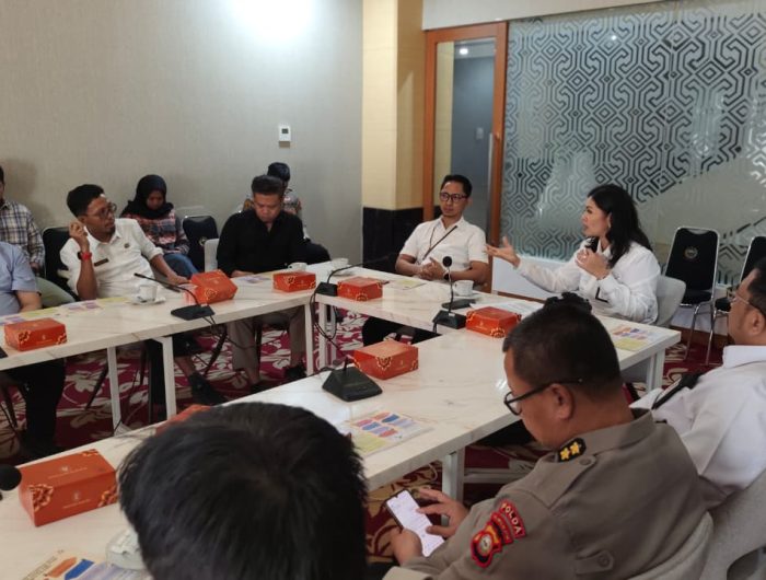 BNPT Siapkan Jalan Pemulihan Bagi Korban Terorisme, Ini Syarat dan Batas Waktunya! 13 Badan Nasional Penanggulangan Terorisme (BNPT) melaksanakan Sosialisasi Tindak Lanjut Putusan Mahkamah Konstitusi (MK) Nomor 103/PUU-XXI/2023, di Toraja Room, Kantor Gubernur Sulsel, Rabu, 5 Oktober 2025.