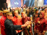 Gubernur Sulawesi Selatan (Sulsel), Andi Sudirman Sulaiman menyampaikan apresiasi tinggi terhadap peran Kerukunan Keluarga Sulawesi Selatan (KKSS) yang dinilai sebagai mitra strategis pemerintah daerah.