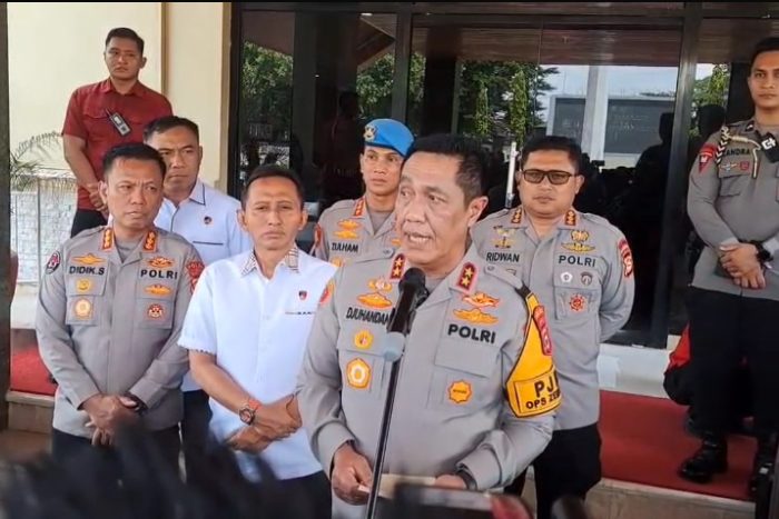 Bentrok Kembali Pecah, Polisi Tangkap Pelaku Penembakan dan Pembakaran Rumah di Makassar 13 IMG 6310