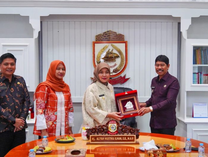 Aliyah Mustika Ilham Terima Rombongan PPU, Bahas Inovasi Sosial Kota Makassar 13 23533896 2055 4c26 ab8e 02ed92342b08