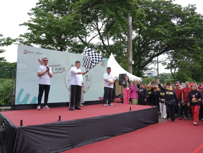 Lewat Makassar Funwalk 2025, Pemkot Makassar Gaungkan Gaya Hidup Sehat dan Peduli Lingkungan 13 833ab559 b957 4bf4 86d1 dfde3abe280c