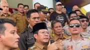 Bupati Dompu Bambang Firdaus membantah keras kabar pemberhentian massal terhadap 2.920 tenaga honorer non-database Badan Kepegawaian Negara (BKN). Ia menegaskan tidak pernah mengeluarkan ataupun menandatangani surat pemberhentian sebagaimana yang beredar luas di media sosial.
