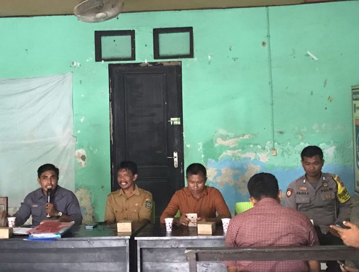 Desa Karampa Amu Matangkan Persiapan Pemekaran Melalui Rapat Koordinasi 2026 13 Agenda koordinasi pemekaran Desa Karampa Amu tahun 2026 berlangsung lancar dan konstruktif dalam rapat yang digelar oleh panitia pemekaran desa. Kepala desa dalam sambutannya menyampaikan dukungan penuh terhadap langkah pemekaran tersebut, serta berharap proses ini dapat membawa kemajuan dan pemerataan pembangunan wilayah.