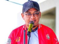 Nama Erwin Sodding belakangan ini mulai banyak diperbincangkan di lingkungan sepakbola Sulawesi Selatan. Figur muda yang lahir di Kota Parepare pada 18 Agustus 1986 dan tumbuh besar di Sengkang, Kabupaten Wajo, ini digadang-gadang sebagai salah satu kandidat kuat dalam pemilihan Ketua Asprov PSSI Sulawesi Selatan periode 2025–2029.