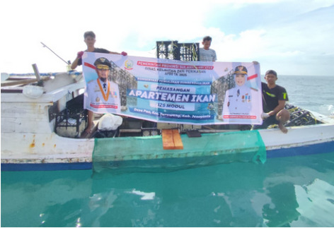 DKP Sulsel Bangun 1.657 Apartemen Ikan untuk Pulihkan Ekosistem dan Dongkrak Ekonomi Nelayan 13 Pemerintah Provinsi Sulawesi Selatan melalui Dinas Kelautan dan Perikanan (DKP) telah membangun 1.657 unit apartemen ikan selama tahun 2025 untuk pengembangan kawasan perikanan rakyat.