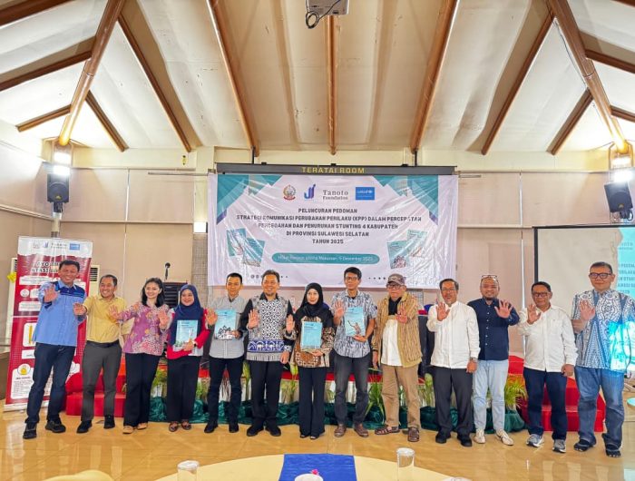 Gerak Bersama Lawan Stunting: Peluncuran Pedoman Strategi Komunikasi Perubahan Perilaku 4 Kabupaten di Sulawesi Selatan 13 Pemerintah Provinsi Sulawesi Selatan bersama UNICEF dan Jenewa Institute, serta didukung oleh Tanoto Foundation, resmi meluncurkan Pedoman Strategi Komunikasi Perubahan Perilaku (Strakom) dalam Percepatan Pencegahan dan Penurunan Stunting untuk empat kabupaten: Sinjai, Sidrap, Soppeng, dan Pinrang. Peluncuran berlangsung di Hotel Horison Ultima Makassar, 5 Desember 2025.