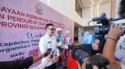 Sekretaris Daerah Provinsi Sulawesi Selatan, Jufri Rahman, membuka secara resmi Workshop Peningkatan Kapasitas Pengasuhan Berbasis Hak Anak bagi organisasi perempuan yang diselenggarakan oleh Darma Wanita Persatuan (DWP) Sulsel di Hotel Claro, Rabu, 10 Desember 2025.