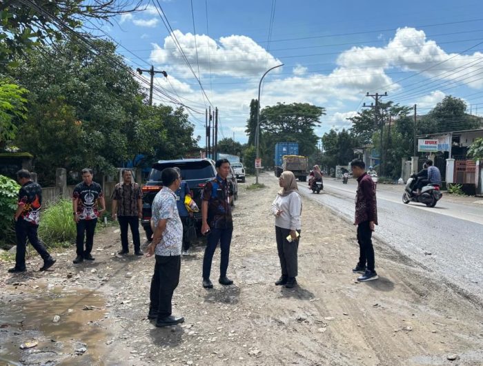 Gerak Cepat Gubernur Sulsel. Kadis DBMBK Sulsel Kunjungi Ruas Sungguminasa-Malino 13 Pemerintah Provinsi Sulawesi Selatan (Pemprov Sulsel) menunjukkan akselerasi luar biasa dalam pembangunan infrastruktur jalan.